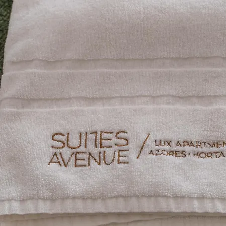 Avenue *